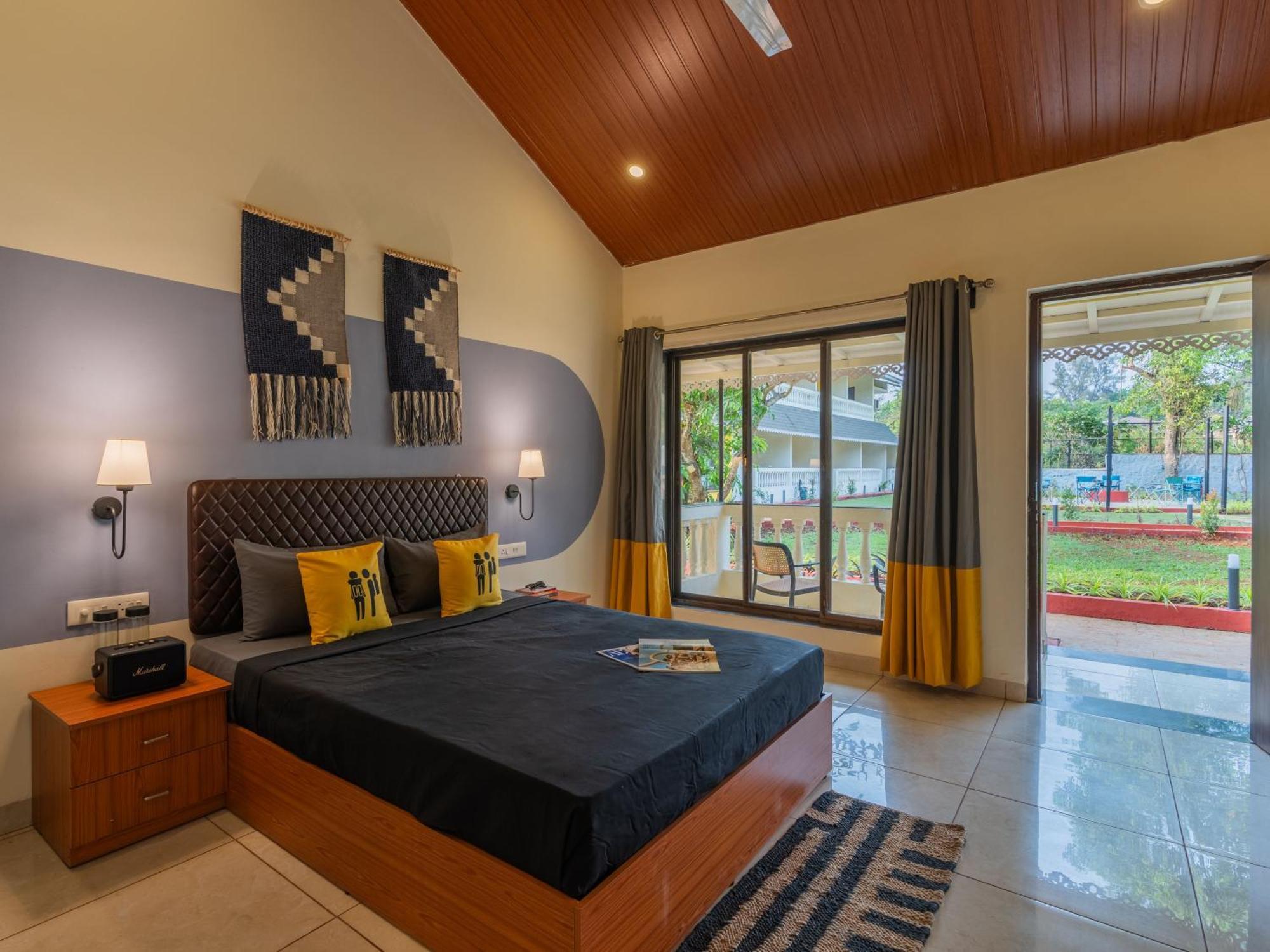 The Hosteller Lonavala, City Centre ภายนอก รูปภาพ