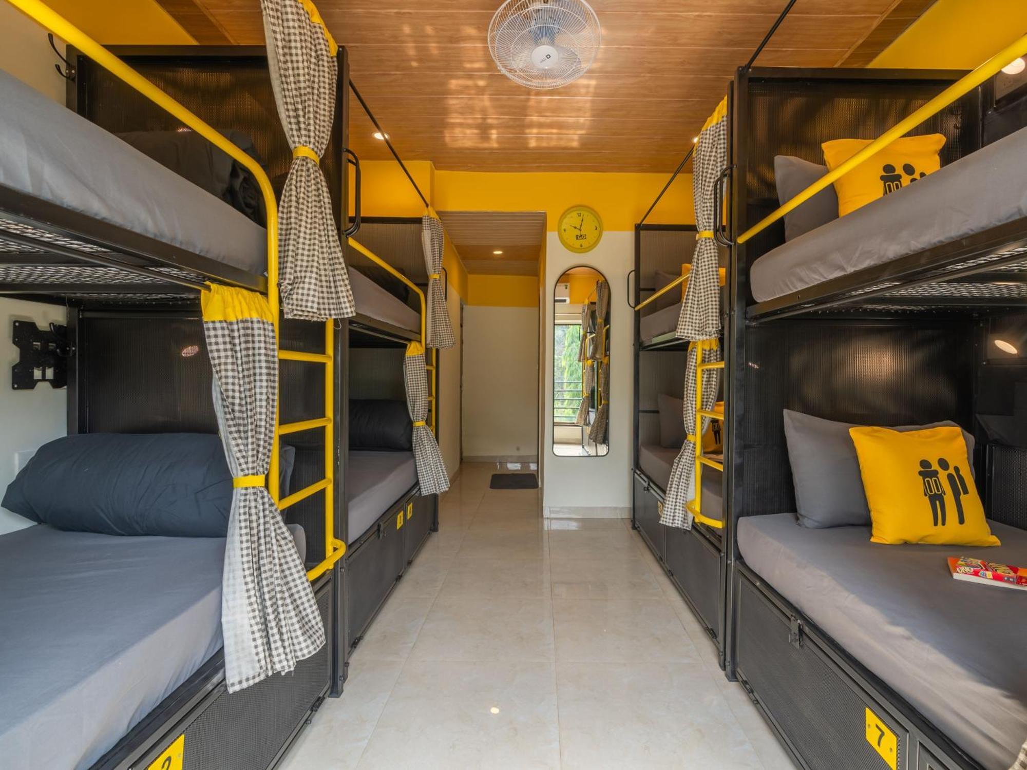 The Hosteller Lonavala, City Centre ภายนอก รูปภาพ