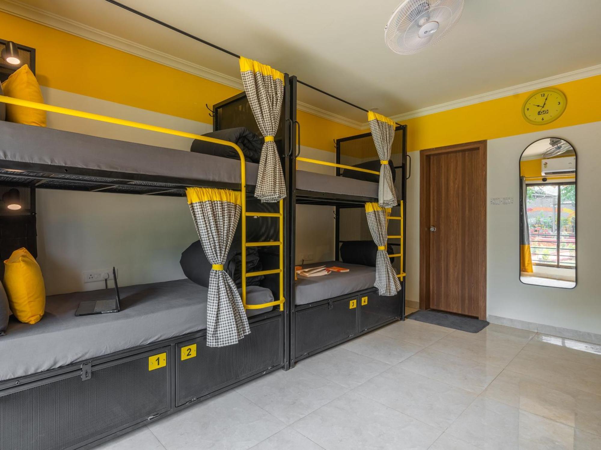 The Hosteller Lonavala, City Centre ภายนอก รูปภาพ