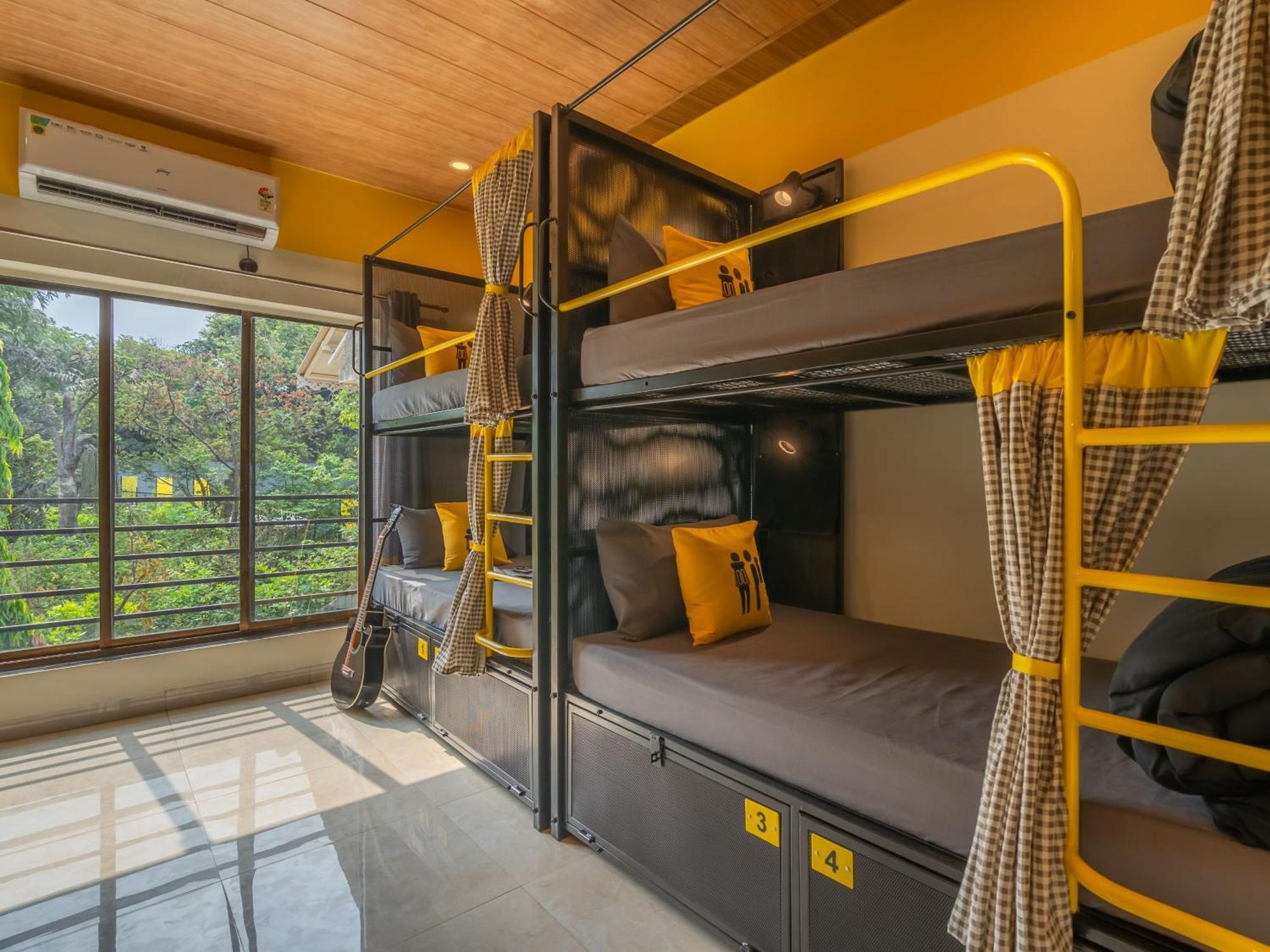 The Hosteller Lonavala, City Centre ภายนอก รูปภาพ